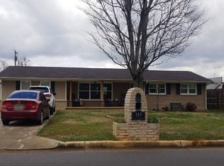 319 W State St, Muscle Shoals, AL 35661