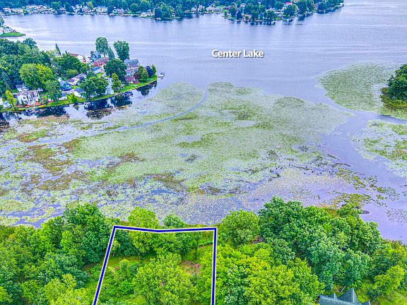 3rd image of Oak Point Dr Unit 10