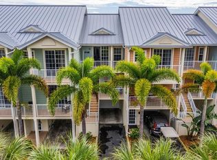 3242 Mangrove Point Dr, Ruskin, FL 33570