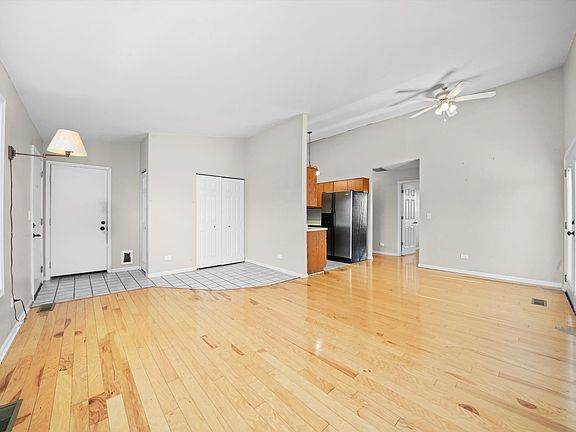 4th image of 1459 Oxford St #1459