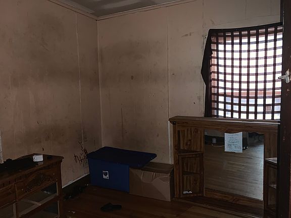 2nd image of 8445 S Luella Ave