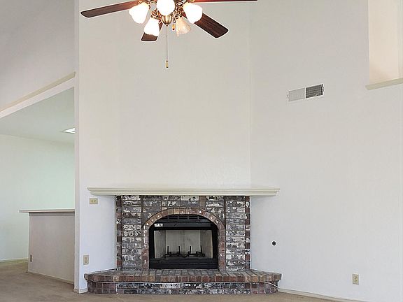 3rd image of 501 Mogollon Cir