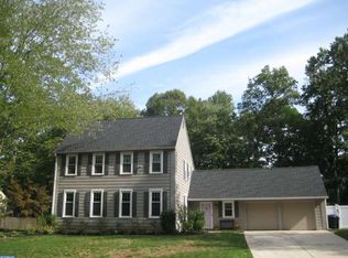 7 Oakley Dr, Cherry Hill, NJ 08003