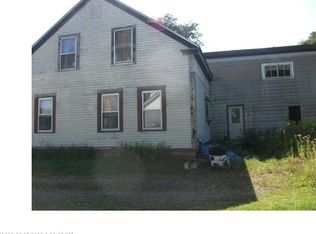 10 Pleasant St, Solon, ME 04979