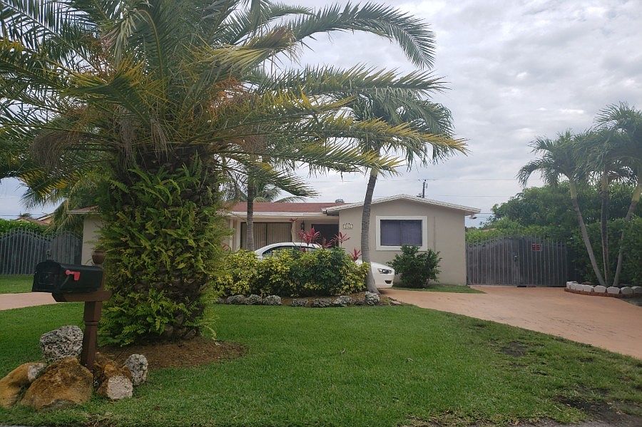 1st image of 9921 NW 27th St