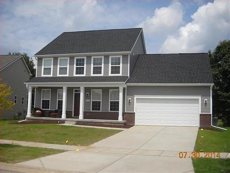 1st image of 8545 Parkridge Dr #128