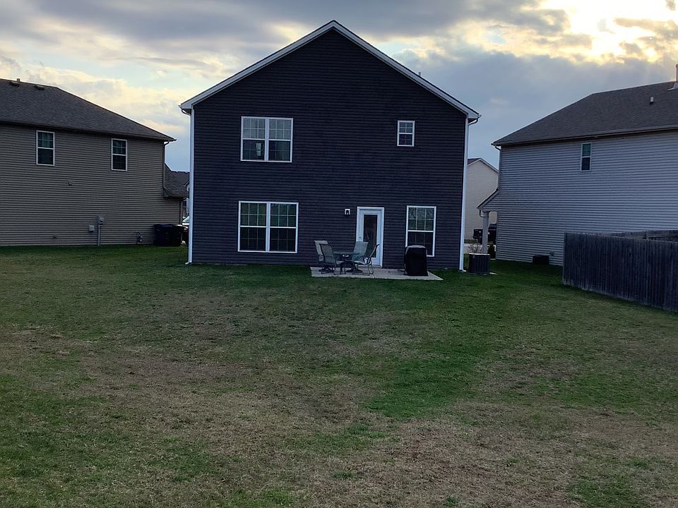 2nd image of 948 Thomas Park