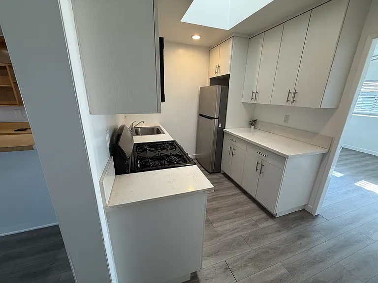 5402 E Beverly Blvd #1 — Photo 8