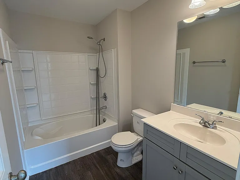 654 Pippin Dr — Photo 3