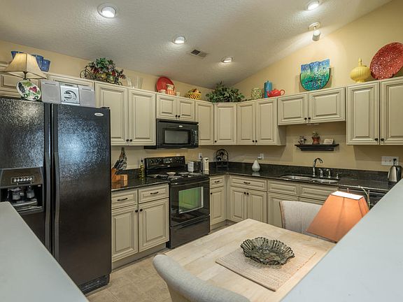 3rd image of 1725 Citydweller Way