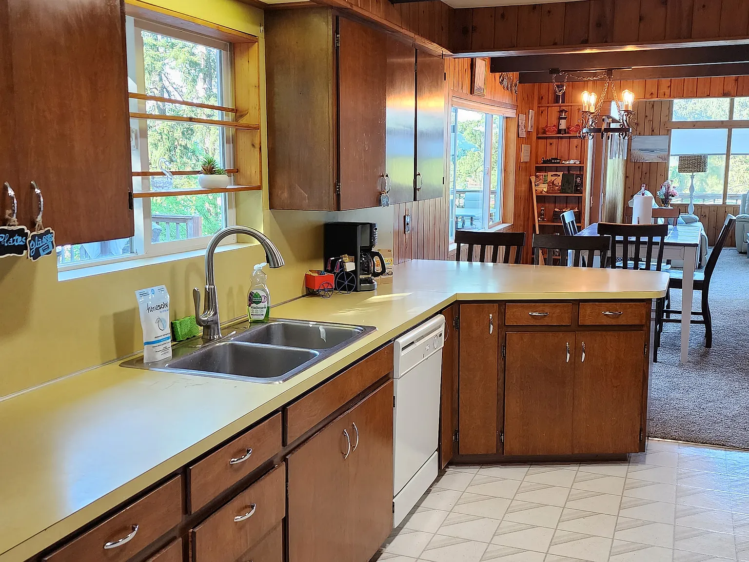 2 bed, 1288 sqft, $1,800 — Photo 3