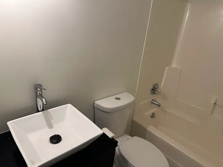 5335 Wayne St #D — Photo 5