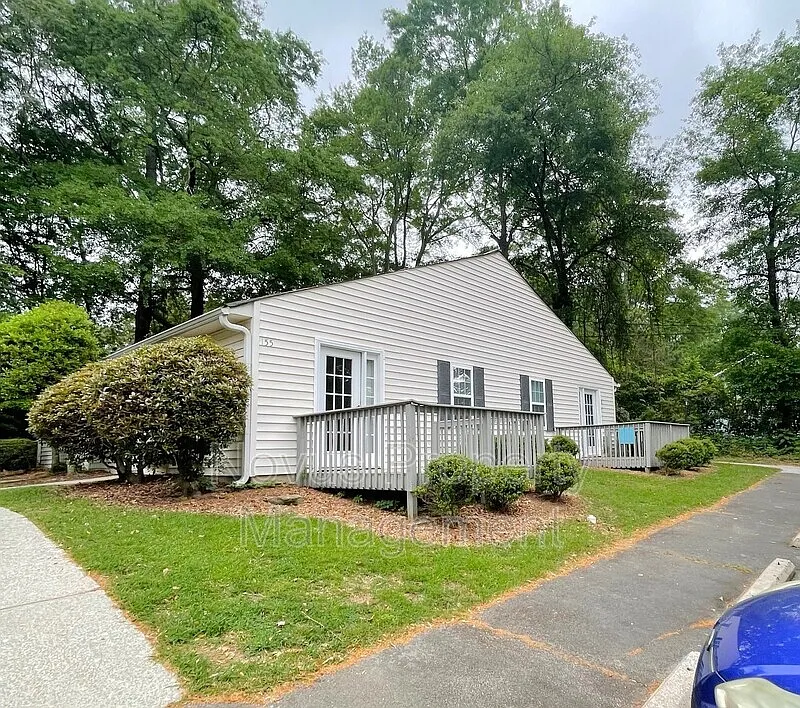 Building Photo - 155 Bowen St #3