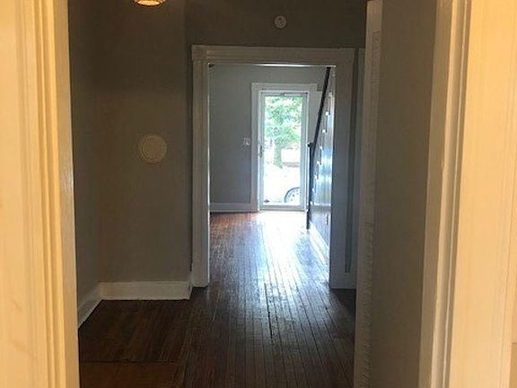 5th image of 3214 Q St