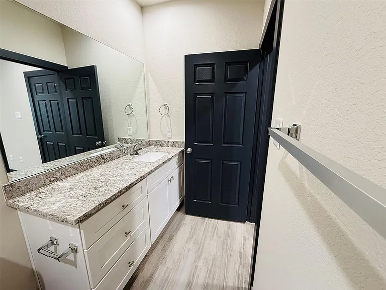 4802 Cruse Rd #1 — Photo 13