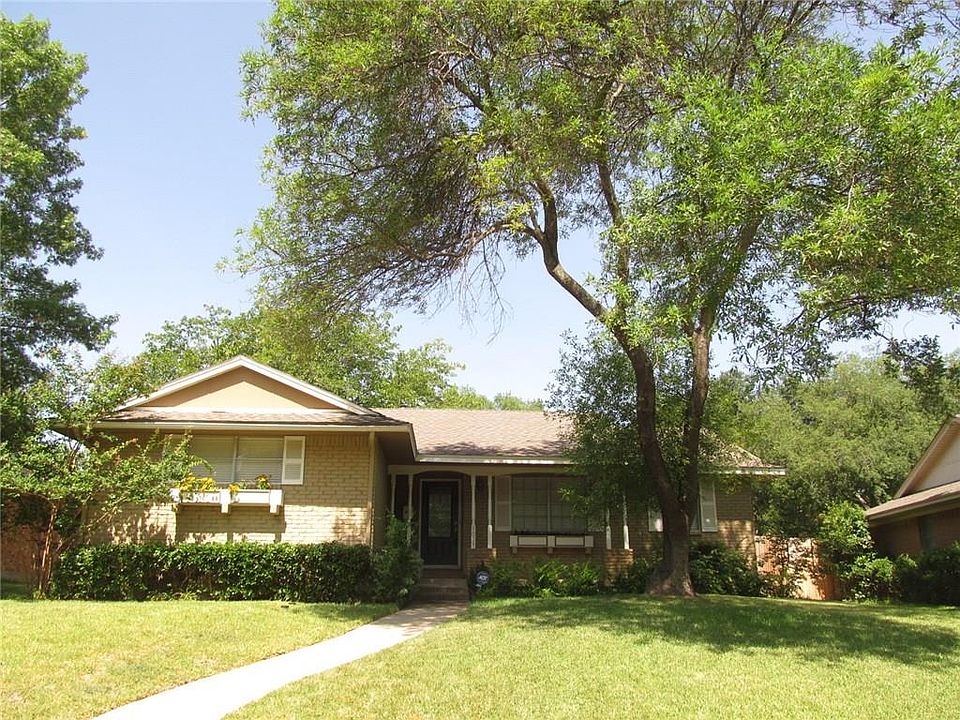 1st image of 9859 Queenswood Ln