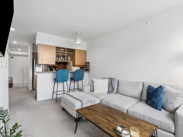 1888 York Ave #503, Vancouver, BC V6J 5H8
