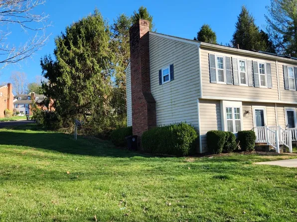 1467 Ashbourne Dr, Lynchburg, VA 24501
