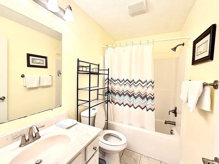 103 Capital St #101 — Photo 20