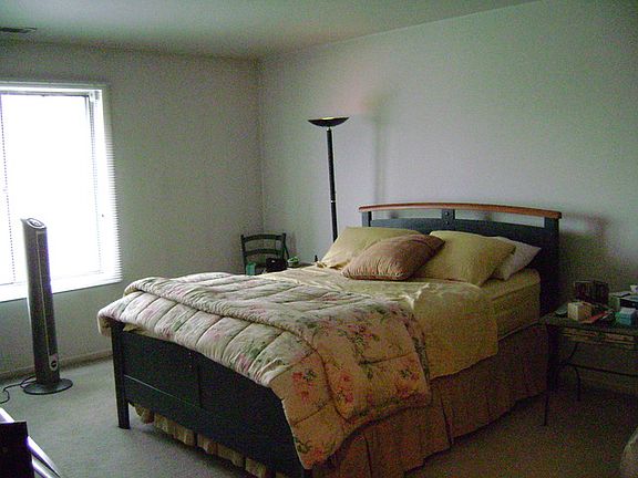 5th image of 714 Walnut Dr APT 105