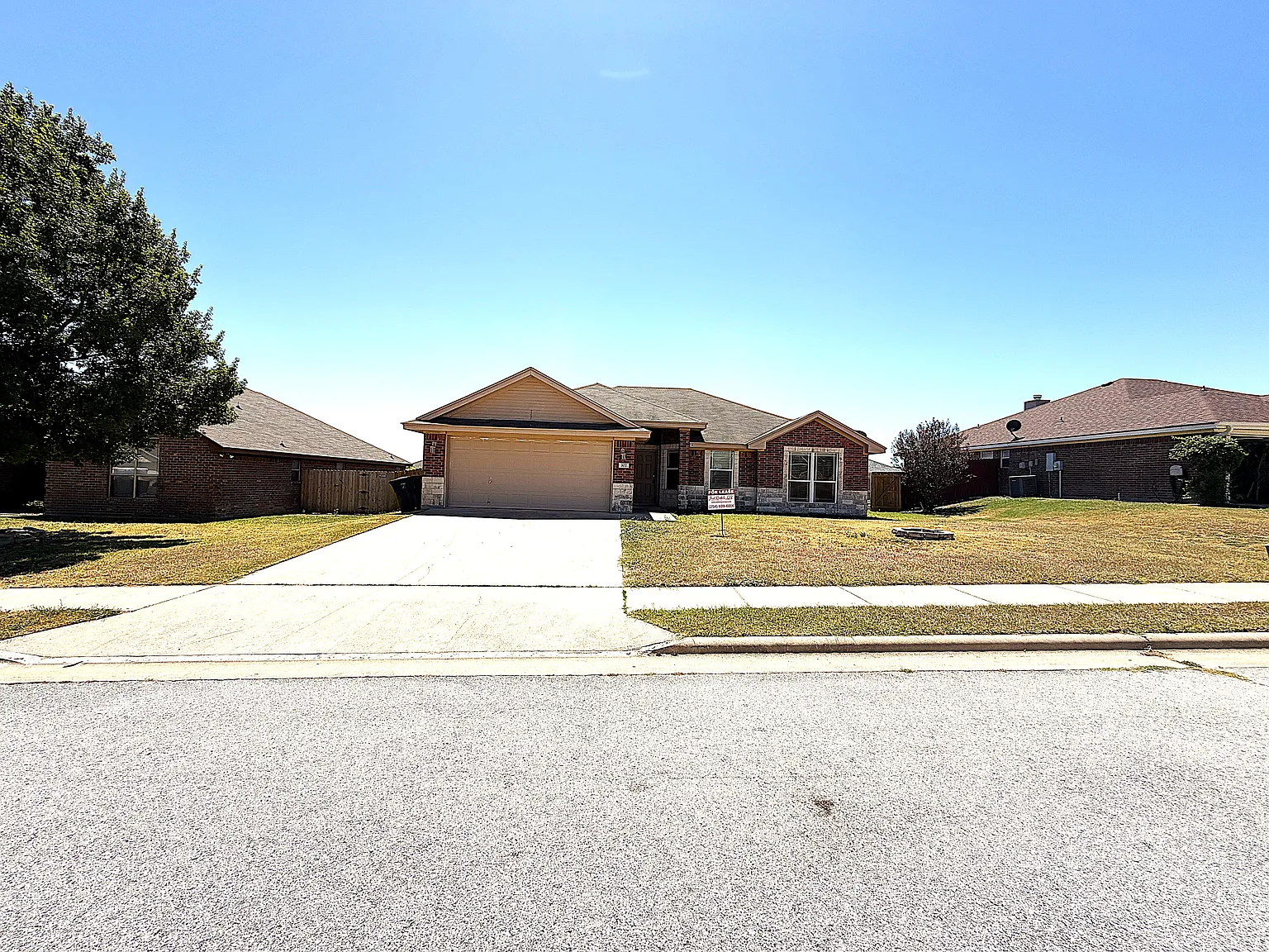 4 bed, 1826 sqft, $1,695 — Photo 1