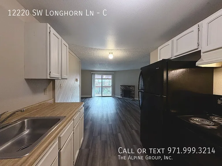 12220 SW Longhorn Ln #C — Photo 9