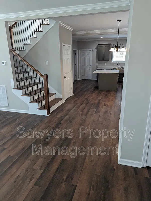 3 bed, 2.5 bath, 1560 sqft, $2,250 — Photo 3