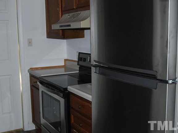 3rd image of 4101 Five Oaks Dr Unit 17