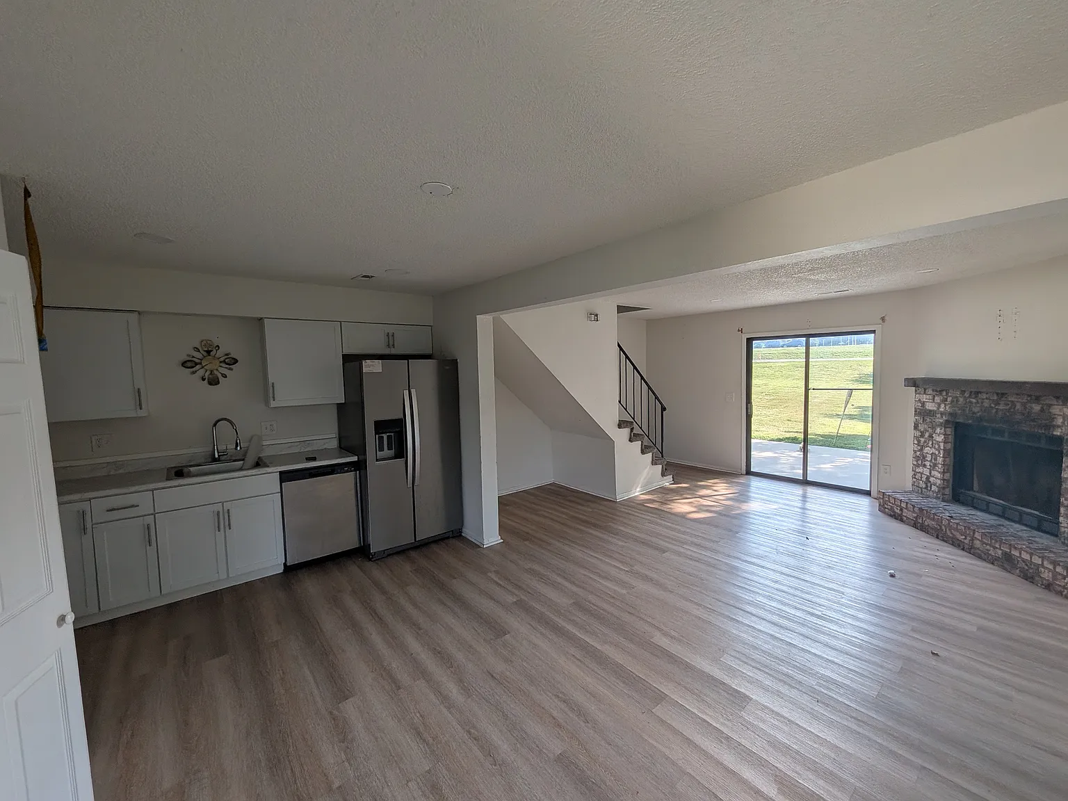 1201 SE 8th St — Photo 2