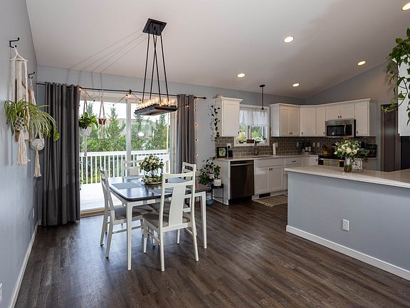 5th image of 503 Lezlie Dr