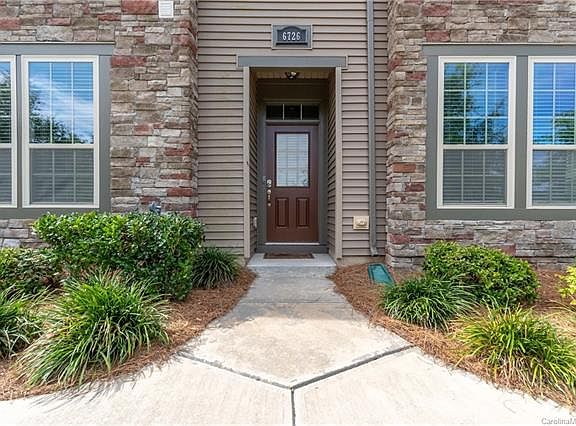 3rd image of 6726 Berewick Commons Pkwy #21