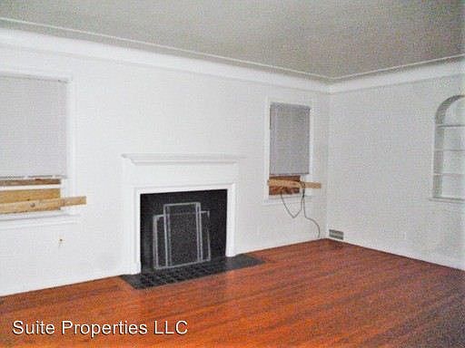 3rd image of 18980 Sussex St