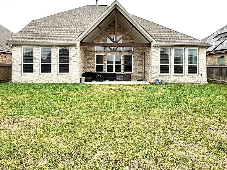 6610 Lake Oasis Dr — Photo 41