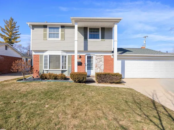 930 Elmsford Ave, Clawson, MI 48017