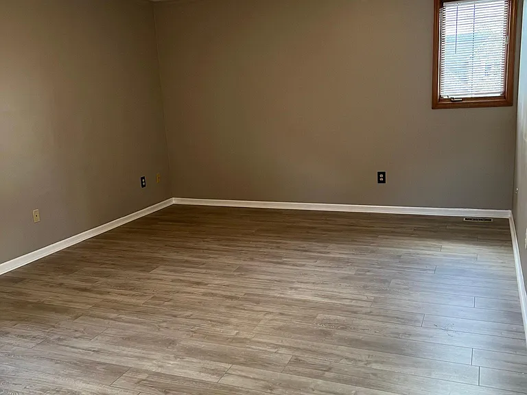 47240 Freedom Valley Dr — Photo 29