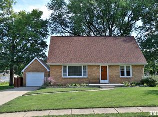 242 E Edgewood St, Morton, IL
