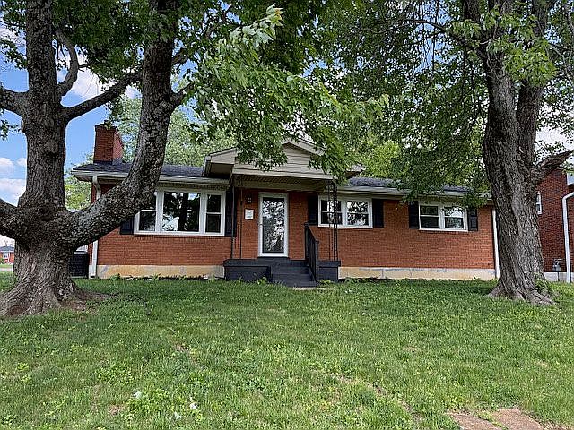 1st image of 407 Westwood Dr