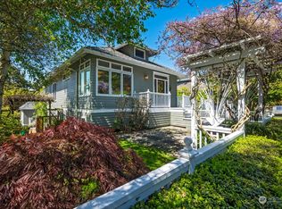 4037 32nd Ave W, Seattle, WA 98199