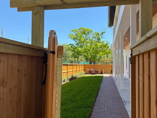 (undisclosed Address), Saint Petersburg, FL 33711