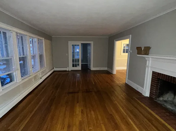 1635 Ella T Grasso Blvd #A, New Haven, CT 06511