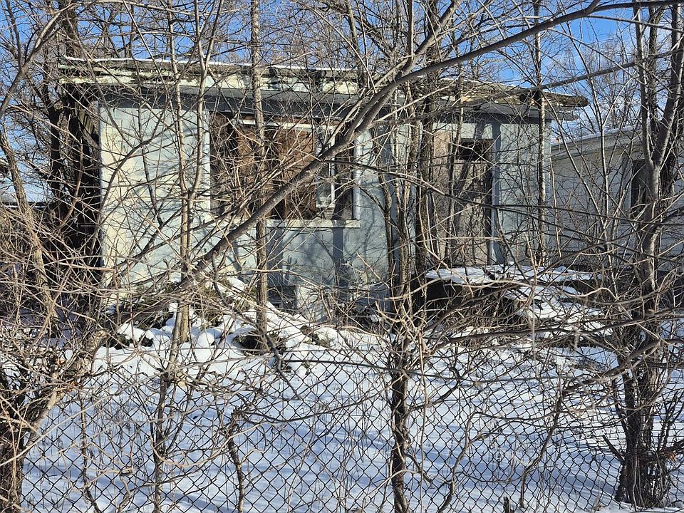 2nd image of 2333 Connecticut St