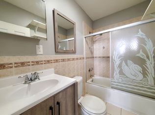 272A Grant Ave #1E, Jersey City, NJ 07305