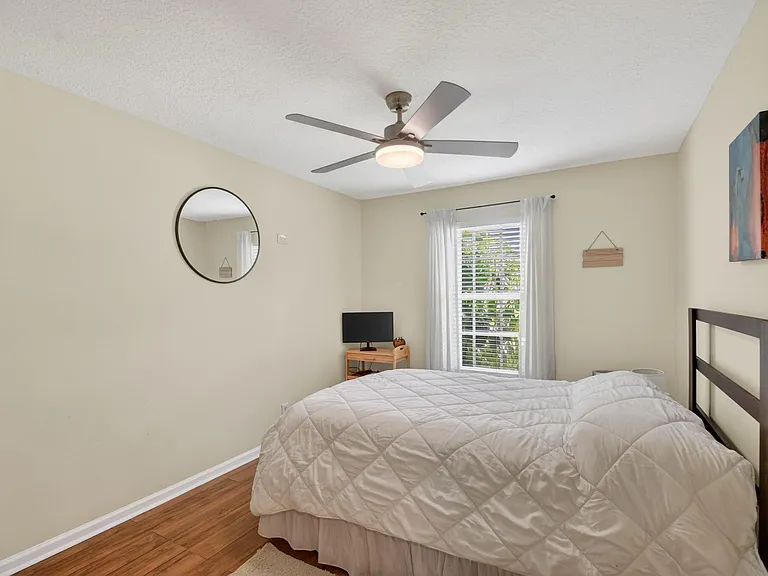 1080 Salmon Isle — Photo 46