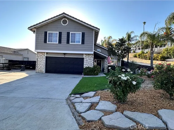 29545 Longhorn Dr, Quail Valley, CA 92587