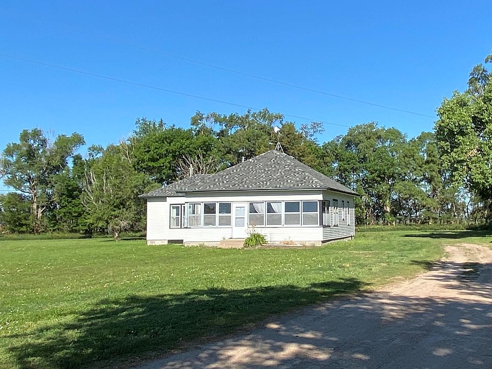 1st image of 3023 Plum Creek Pkwy