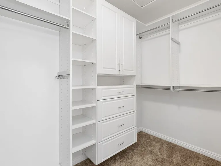 1570 Silver Shadow Dr — Photo 1