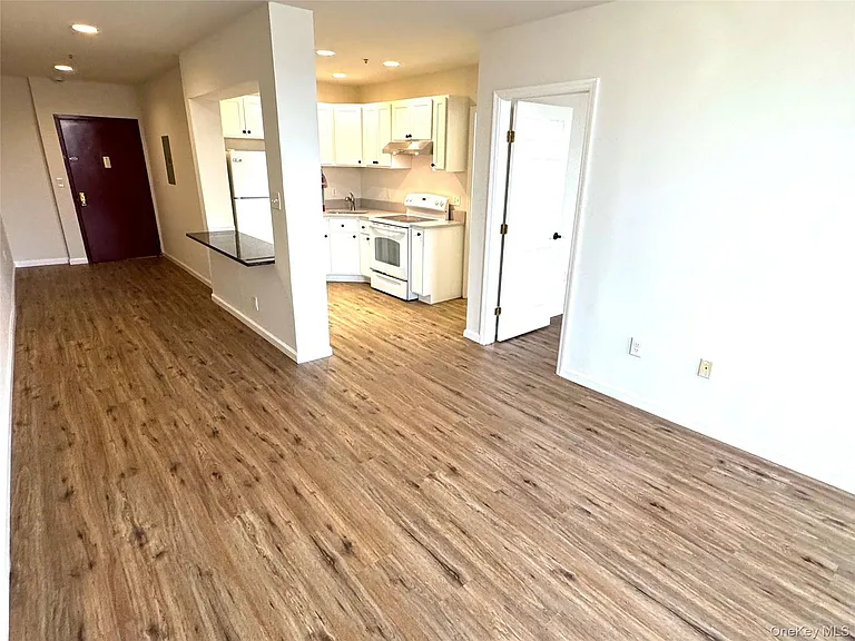 315 Main St #3 — Photo 3