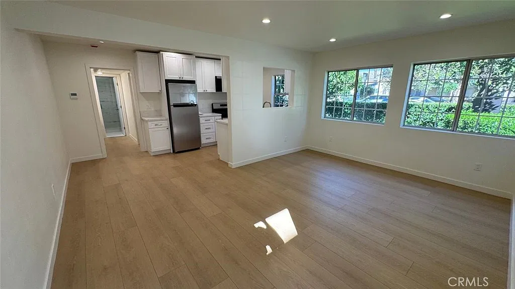 712 W Doran St — Photo 2