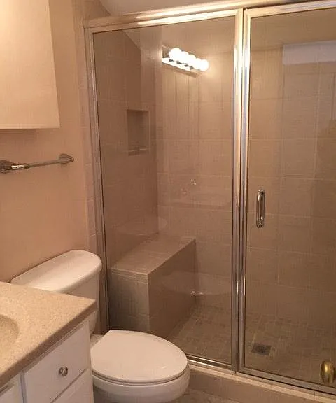 2120 E Broad St #10 — Photo 8