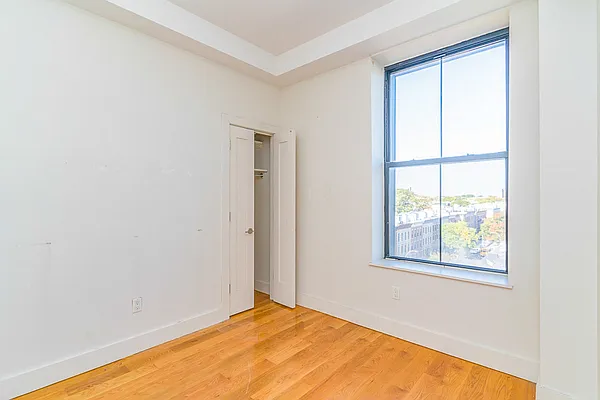 Rented by MySpaceNYC | media 41